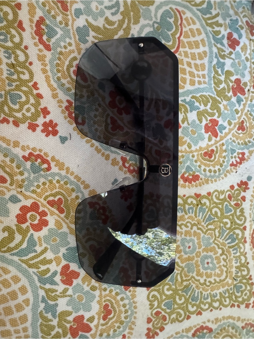 Stylish Black Oversized Sunglasses - Burberry